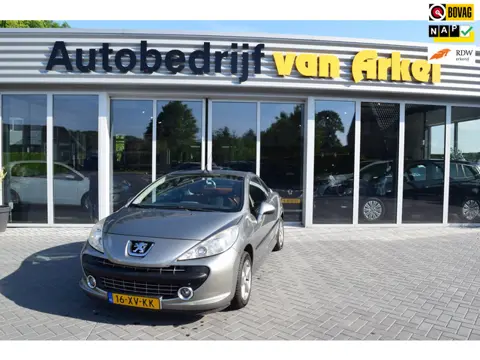 Peugeot 207 CC 1.6 VTi Première