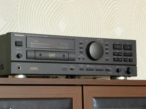 Bij DP Audio: Technics Victor Yamaha DAT Recorder Repareren