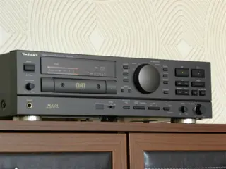 Bij DP Audio: Technics Victor Yamaha DAT Recorder Repareren