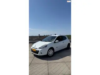EXPORT Renault Clio 1.5 dCi Parisienne