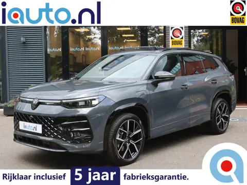 Volkswagen Tayron 1.5 eHybrid 272PK R-Line Black Style IQ.Light HD/Pano/Keyless/360/DCC/ACC/Dodehoek