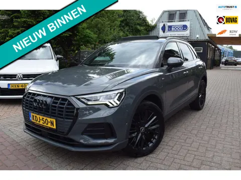Audi Q3 45 TFSI e S-LINE/PANO/ADAP-CRUISE/CARPLAY/CAMERA/MATRIX/SFEER/19 INCH