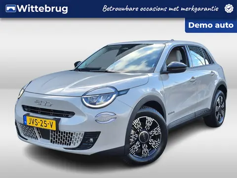Fiat 600 1.2 Hybrid ICON 145pk Pracht model nrm demo