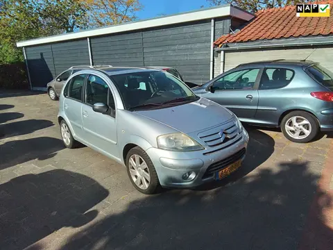 Citroen C3 1.6i-16V Exclusive Zeer lux,s airco ecc trekhaak panaramadak