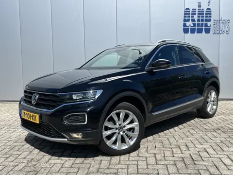 Volkswagen T-Roc 1.5 TSI Sport 150 pk Automaat Navigatie Camera Parkeersensoren Virtual Cockpit Appl