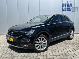 Volkswagen T-Roc 1.5 TSI Sport 150 pk Automaat Navigatie Camera Parkeersensoren Virtual Cockpit Appl