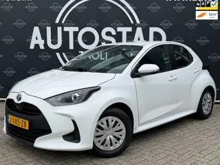 Toyota Yaris 1.5 Hybrid Active Automaat / NL-Auto / 2e Eigenaar / Navi / NAP / APK / Airco