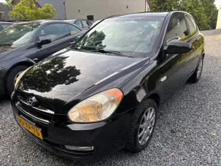 Hyundai Accent 1.6i Dynamic AIRCO