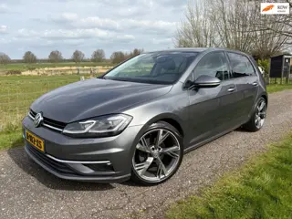 Volkswagen Golf 7.5 1.4 TSI Highline Business R Virtual Cockpit 2017