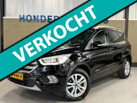 Ford Kuga 1.5 EcoBoost Titanium | CARPLAY | TREKHAAK | PDC | CRUISECONTROL | WINTER-PACK STUUR STOEL