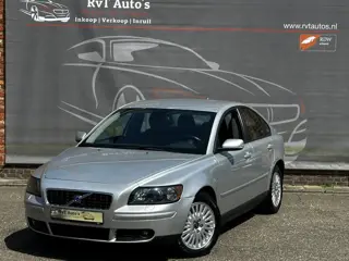 Volvo S40 2.4 Momentum Uniek,1ste eigenaar,Xennon,Cruisecontrol,Stoelv,Garantie.