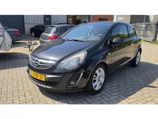 Opel Corsa 1.2-16V Design Edition Navi, Bluetooth, Stoel/stuur verwarming,......