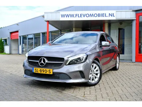 Mercedes-Benz A-klasse 180 Business Solution Navi|LED|Sportstoelen|Airco|LMV