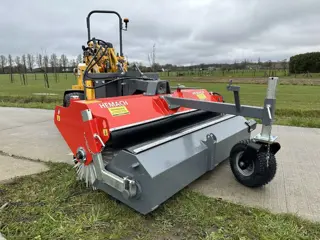 hemach Veegmachine voor Knikmops, Giant, Avant, Weidemann ect.