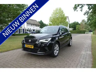 SEAT Arona 1.0 TSI FR Business Intense | Trekhaak | ACC | CarPlay | Camera | Stoelverwarming |