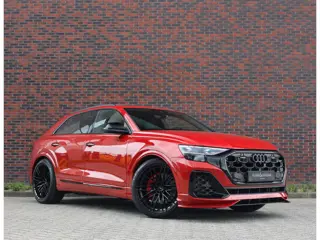 Audi Q8 60 TFSI e quattro S Competition | ABT - Trekhaak - Pano - HUD