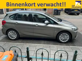 BMW 2 Serie Active Tourer 220i Luxury ,ORGINEEL NEDERLANDSE AUTO , BOEKJES,NAP EN ONDERHOUDSHISTORIE