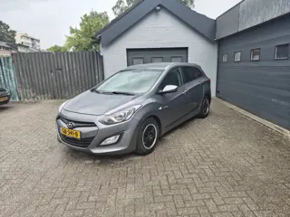 Hyundai I30 Wagon 1.6 GDi i-Motion,Airco,Cruise control,Parkeer sensoren achter,Trekhaak
