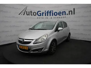 Opel Corsa 1.2-16V '111' Edition 5-deurs met fietsendrager