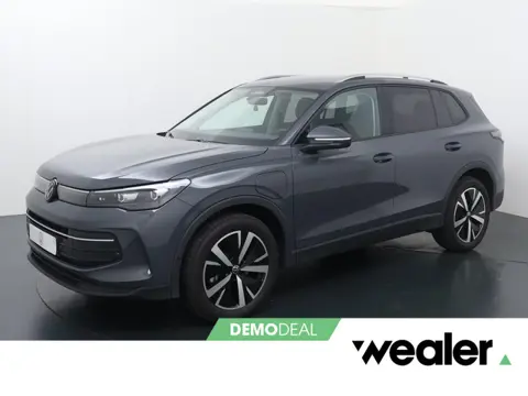 Volkswagen Tiguan Life Edition 1.5 eHybrid 204 PK DSG | Trekhaak wegklapbaar | Stoel- & stuurwielver