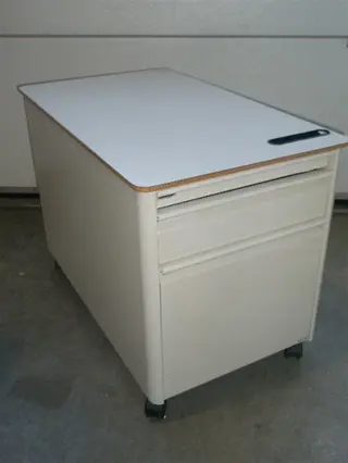 Verrijdbaar 2-ladeblok.9xvr