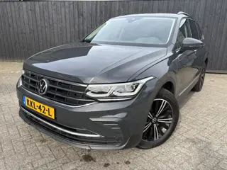 Volkswagen Tiguan 1.4 TSI eHybrid Life (bj 2021, automaat)