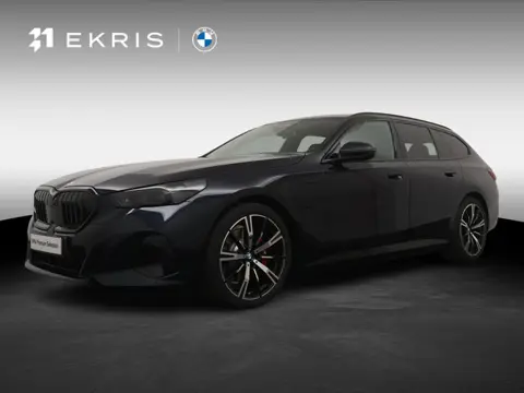 BMW 5-serie Touring 530e M Sport Edition | M-Sport Pro | Head-Up | 360 Camera | Trekhaak | Comfort A