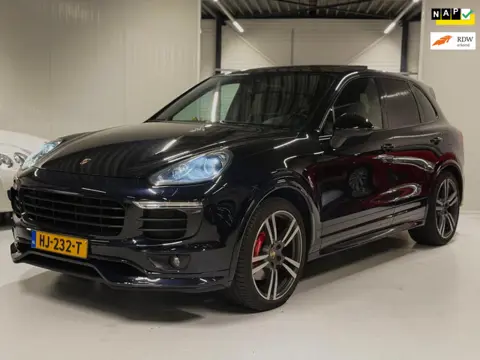 Porsche Cayenne 3.0 S E-Hybrid Pano|Trekhaak|21 inch!!