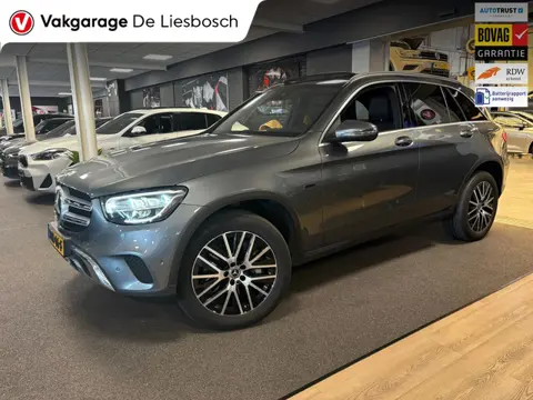 Mercedes-Benz GLC-klasse 300e 4MATIC Premium Plus / soh100% / trekhaak / sfeer verlichting / panoram