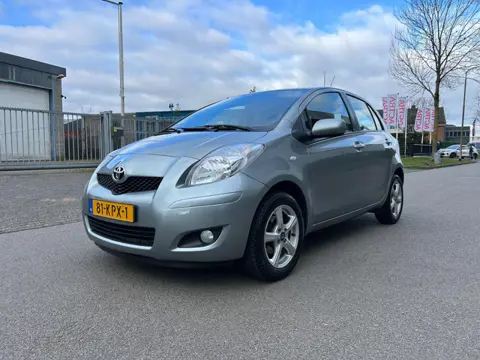 Toyota Yaris 1.3 VVTi Aspiration Airco/Trekhaak/Pdc/Flippers