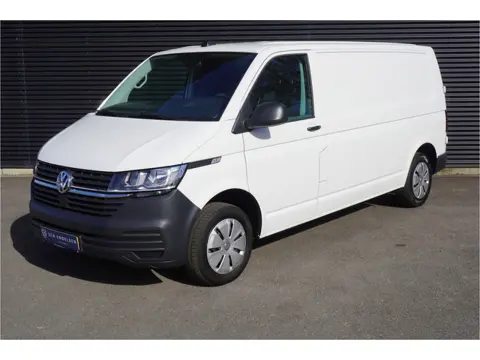 Volkswagen Transporter 110pk L2H1 Comfortline Cruisie control Apple carplay Airco Lat om Lat 3 perso