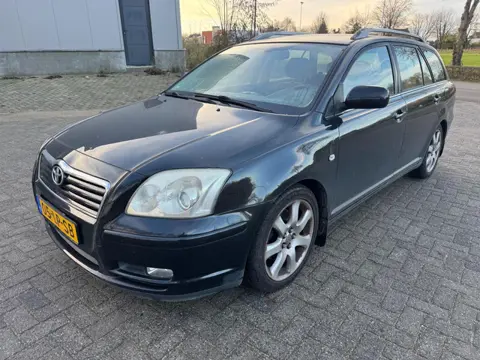 Toyota Avensis Wagon 2.0 VVTi Linea Luna Airco
