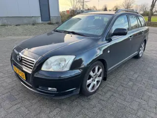 Toyota Avensis Wagon 2.0 VVTi Linea Luna Airco