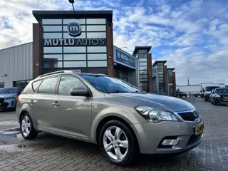 Kia Cee'd Sporty Wagon 1.4 CVVT Seven NAP CRUISE NAVI APK Airco