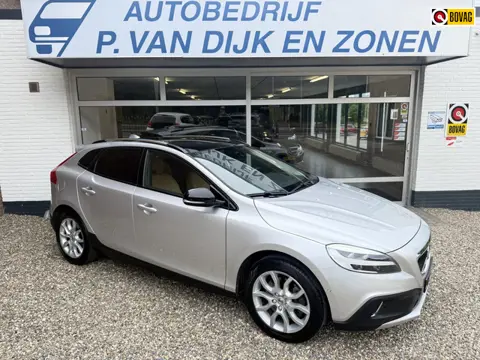 Volvo V40 Cross Country 1.5 T3 Polar+ Luxury AUTOMAAT