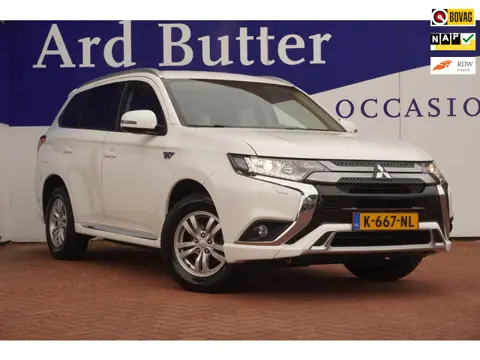 Mitsubishi Outlander 2.4 PHEV 4WD Pure+Apple-care-Play+camera+stoel-verw+camera+45 elektische rijden