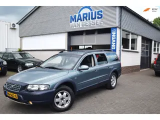 Volvo XC70 2.4T XC Cross Country AWD Mistral Green 200 pk