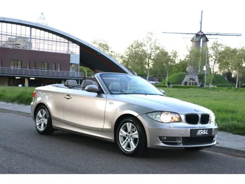 BMW 1-serie Cabrio 118i Cabriolet Aut 143Pk Full Option 1e eigenaar aut Vol Leder Groot Navi Nieuw S