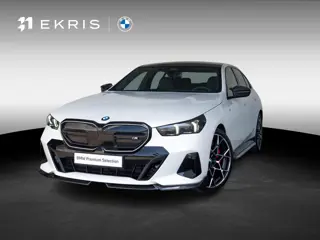 BMW i5 Sedan eDrive40 | M Sportpakket Pro | M PERFORMANCE PARTS | Innovation Pack | Stuurwielrand ve