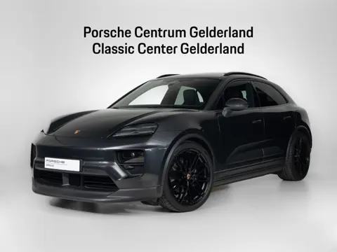 Porsche Macan 4