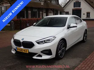 BMW 2 Serie Gran Coupé 218i SPORTLEER / VIRTUAL / TREKHAAK / FULL-LED / CARPLAY