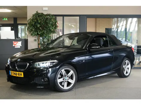 BMW 2-serie Cabrio 220i High Executive facelift M-Sport 184PK Navi Cruise PDC CAM
