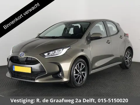 Toyota Yaris 1.5 VVT-i First Edition | Navigatie | Camera | Lichtmetalen velgen |