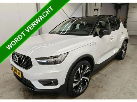 Volvo XC40 T5 Hybride R-Design / Panoramadak / Trekhaak / Pdc./ Leder / Airco-ecc./ Radio multimedia