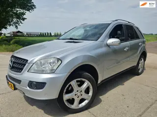 Mercedes-Benz M-klasse 320 CDI/ automaat/ 5 peroons/ bj 2005 ( euro 4) young timer