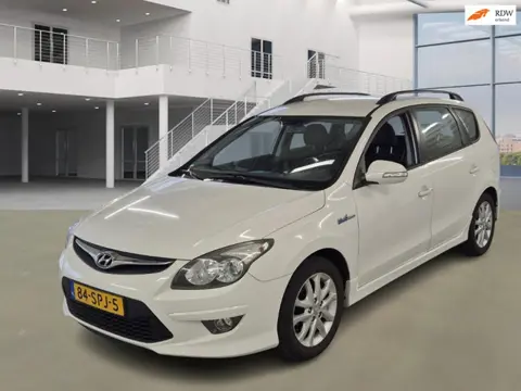 Hyundai I30 CW 1.6 CRDi i-Motion/CLIMA/CRUISE/TREKHAAK AFNEEMBAAR/PARKEERSENSOR