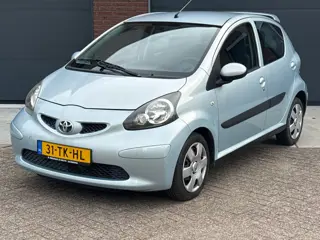 Toyota Aygo 1.0-12V +