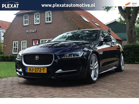 Jaguar XE 2.0 Portfolio Aut.| R-Sport | Panorama | Stoelverwarming | Nette staat | Elek. Kofferklep 