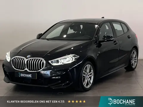 BMW 1-serie 118i Business Edition | M Sport | LED | Achteruitrijcamera | Lichtmetalen velgen 17" | A