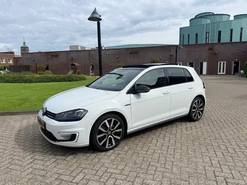 Volkswagen Golf 1.4 TSI GTE Opendak-Apple carplay Camera